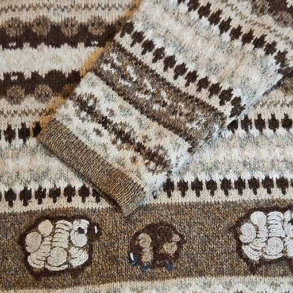Woolrich Women's Cream and Brown Sheep Patterned Crewneck Sweater - Picture 5 of 8